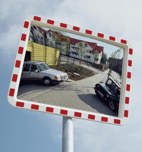 Hoekige verkeersspiegel