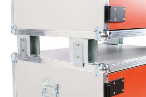 set stapelvoeten voor lithium-ion ladekast