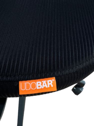 UDOBÄR bureaustoel Shield met kantelmechanisme, rugleuning met netbekleding en rugdrager, zwart